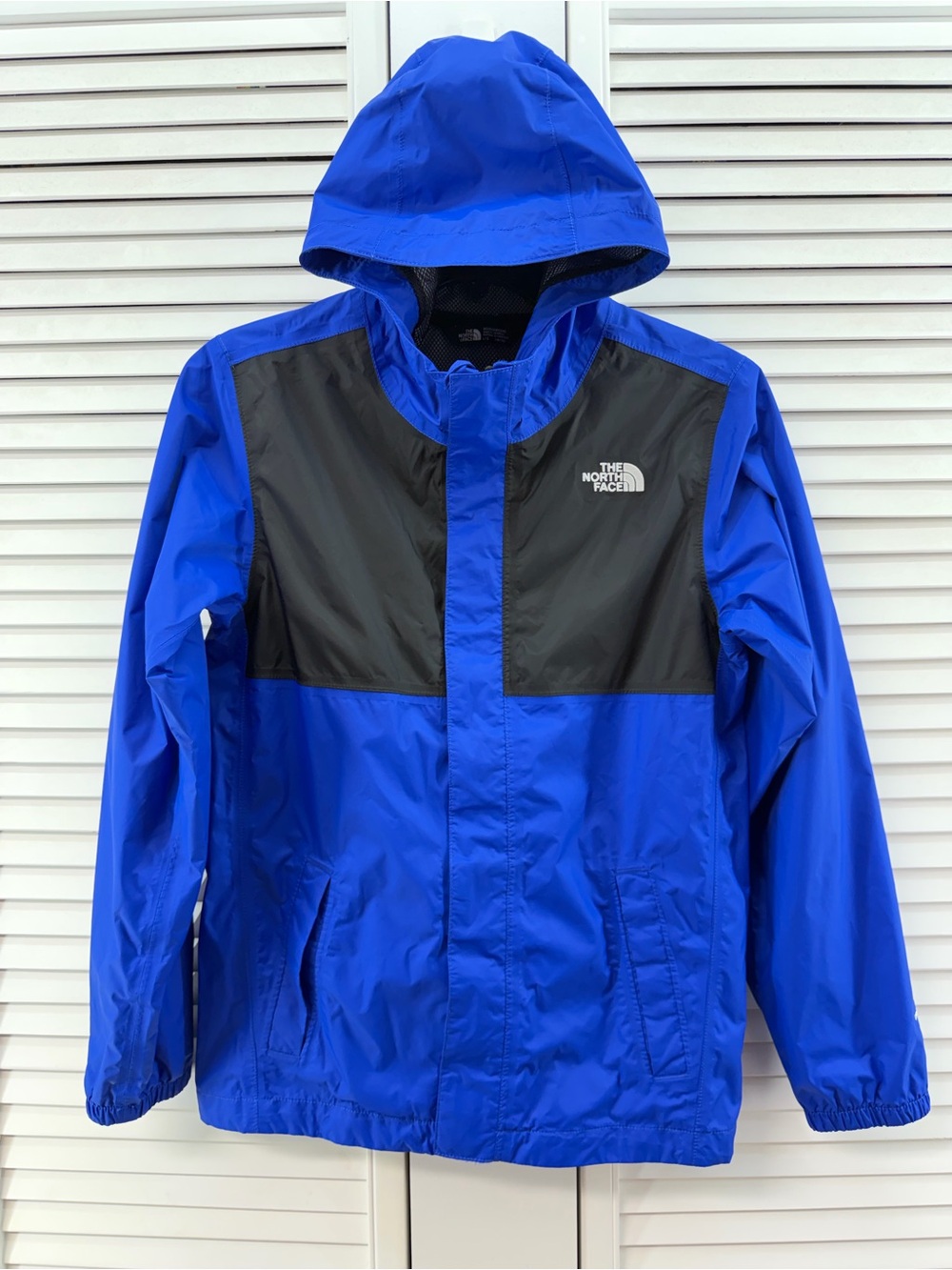 The North Face Boys size 14-16 Royal Blue and Black Hooded Rain coat Dryvent